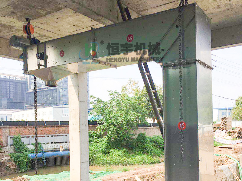 江蘇某環(huán)?？萍加邢薰?Z型提升機(jī)