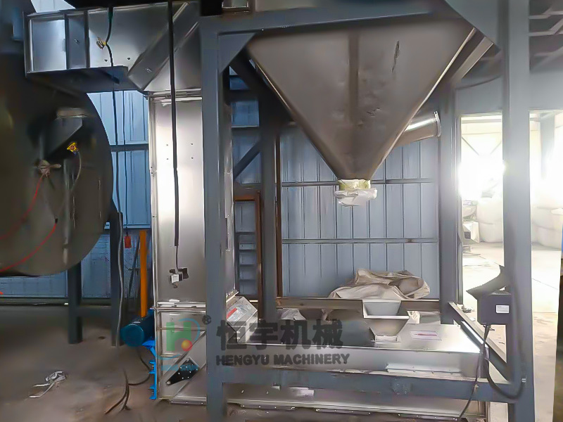 山東濟南某農化公司-農藥-2L-不銹鋼Z型提升機